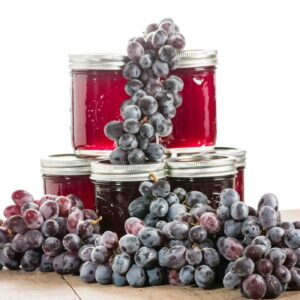 Canned grapes