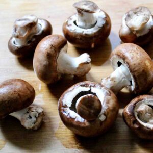 Chestnut mushrooms