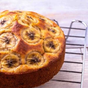 Banana cake